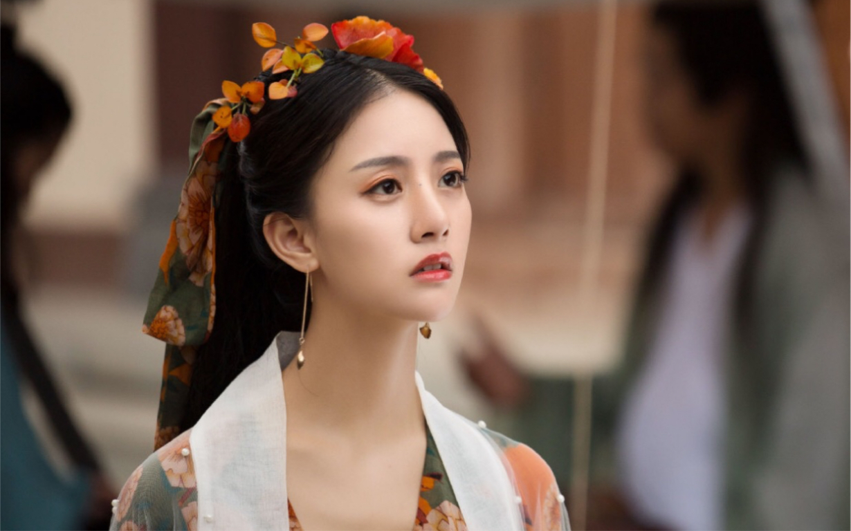 古装女子群像故里逢春江南又梦烟雨长河流入故里唯美舔屏向