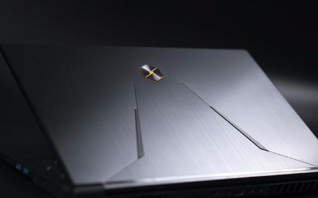 机械革命x9tir游戏笔记本开箱视频