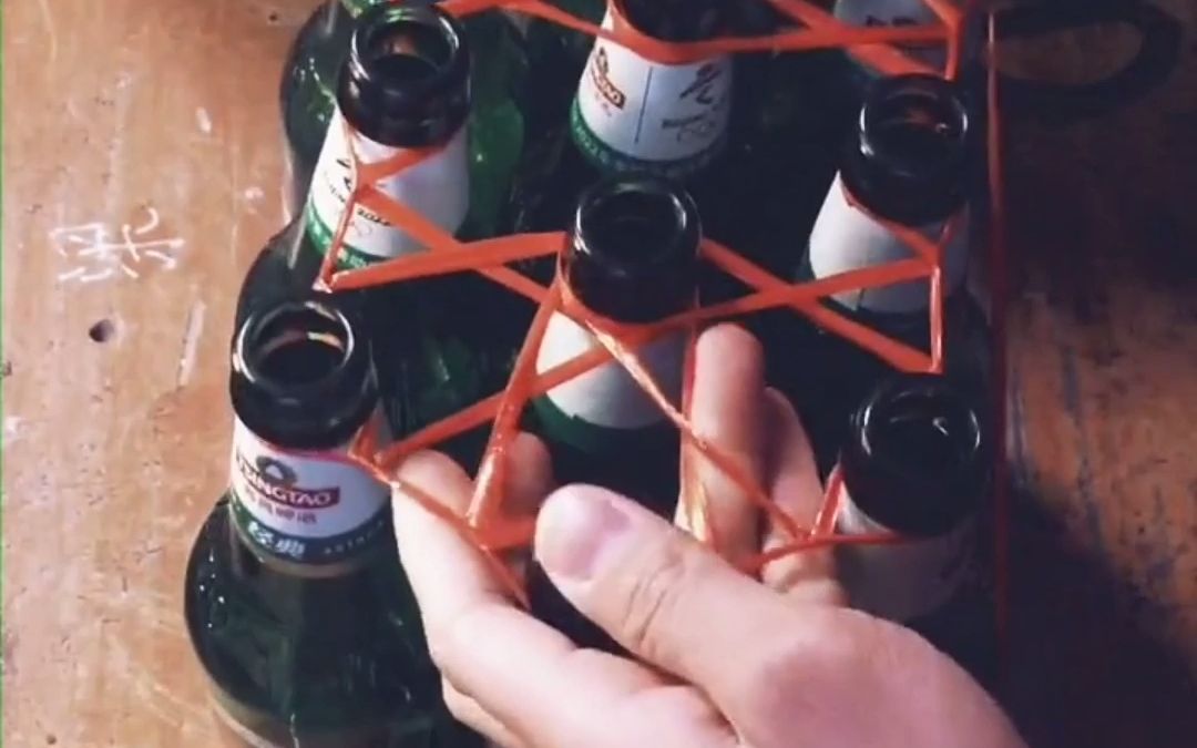 八九十年代小卖部捆啤酒瓶的手法,还有人记得这些操作吗?