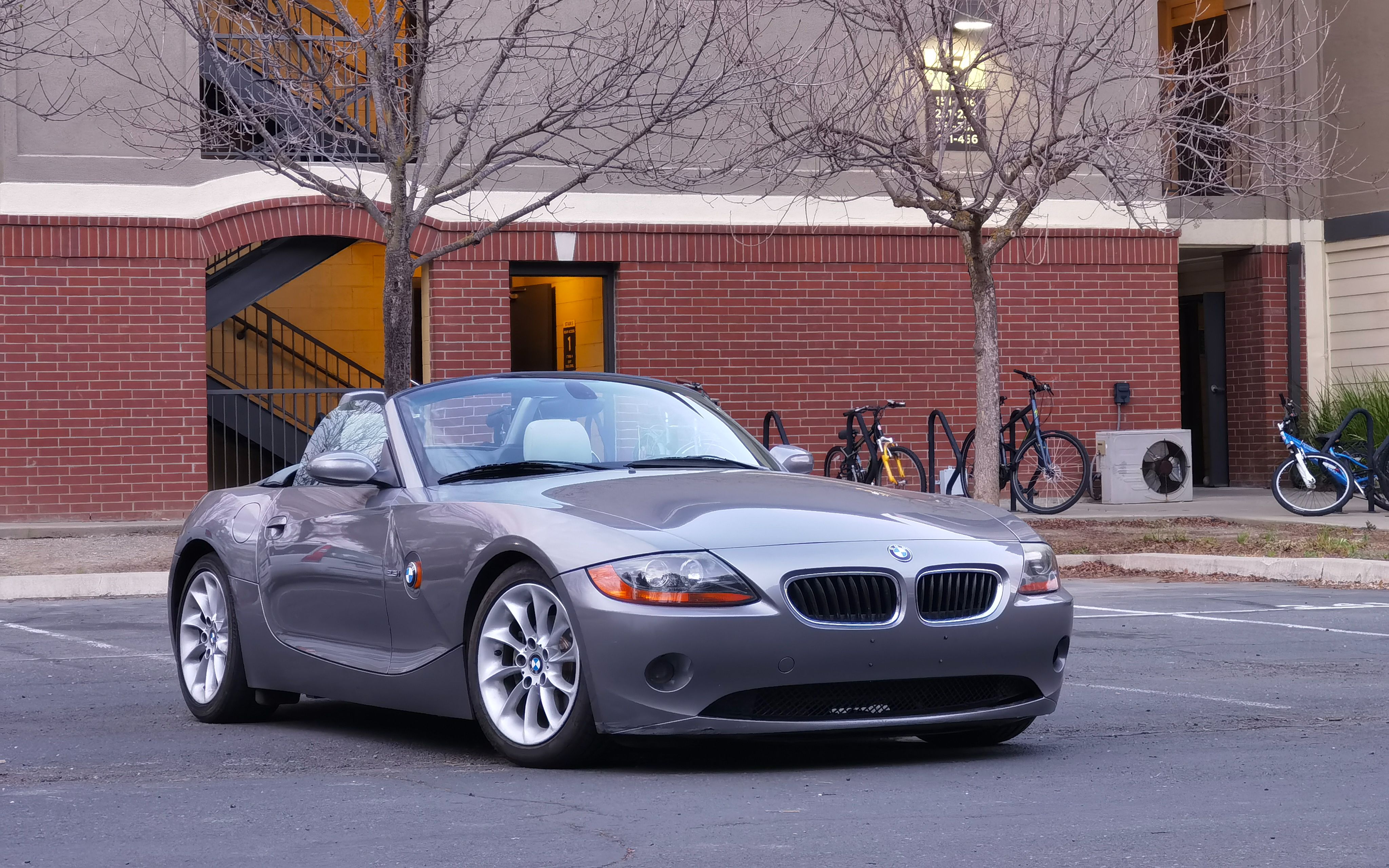 【vlog】我买了一辆几万块的老宝马 e85 z4 5速手动挡