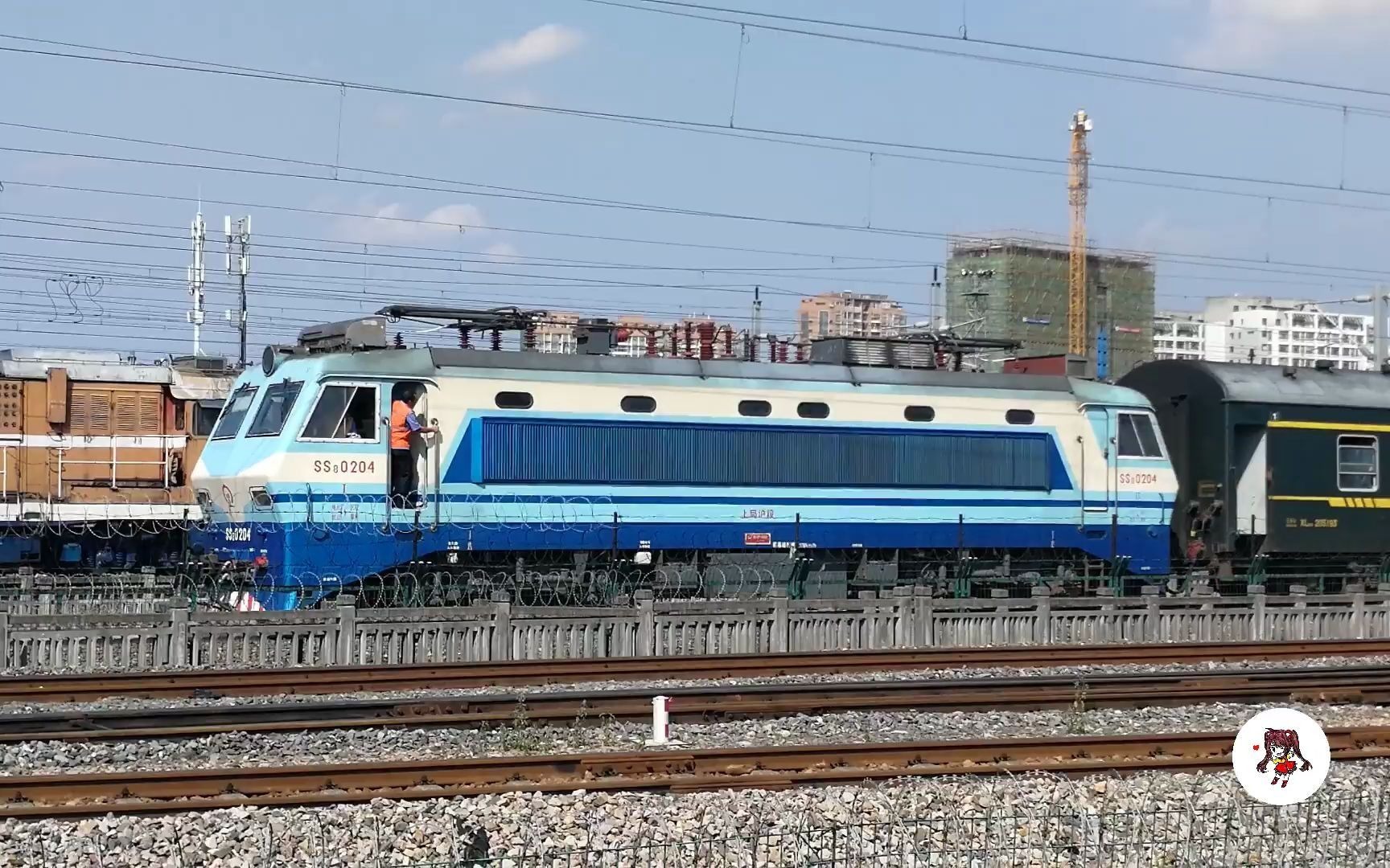 【中国铁路】一个因噪音污染而而毁掉的上局沪段ss80204启机视频