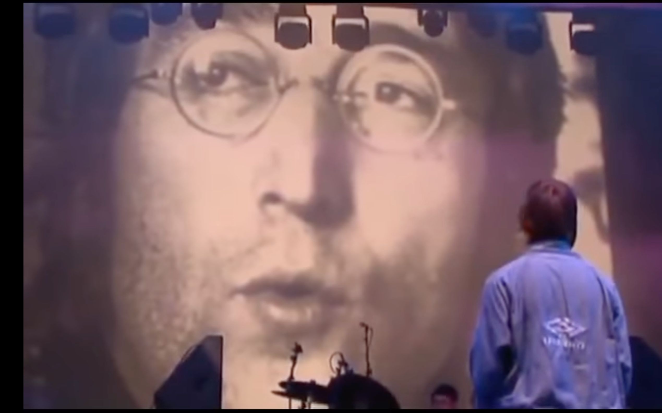 [图]【咱就是说，John Lennon 何许人也】【Oasis - Live Forever (Live at Maine Road 1996)】