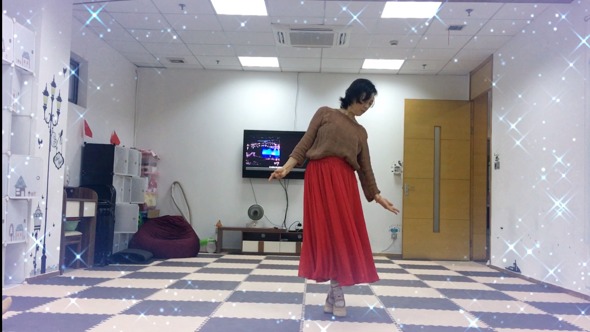 灯火里的中国编舞:李夏辉老师