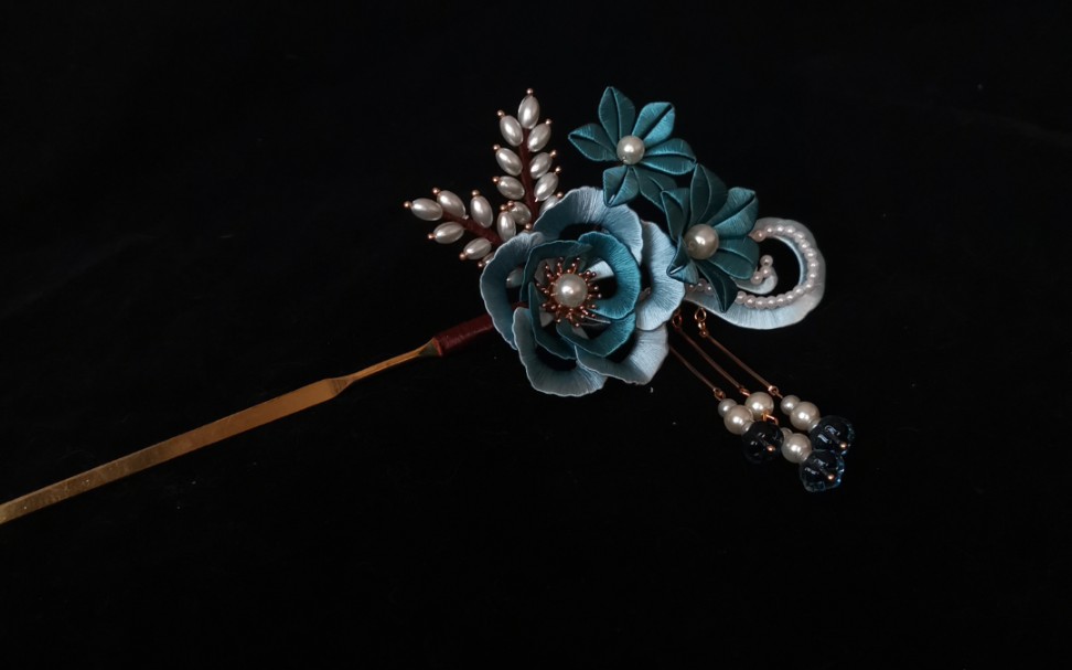 祥云山茶缠花发簪