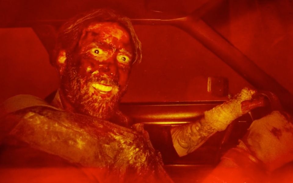 哇萨比抓马妻子被邪教活活烧死凯奇化身复仇猎人从头杀到尾债还没还清