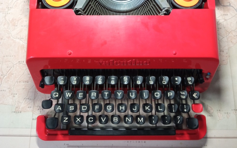 olivetti valentine 情人节打字机