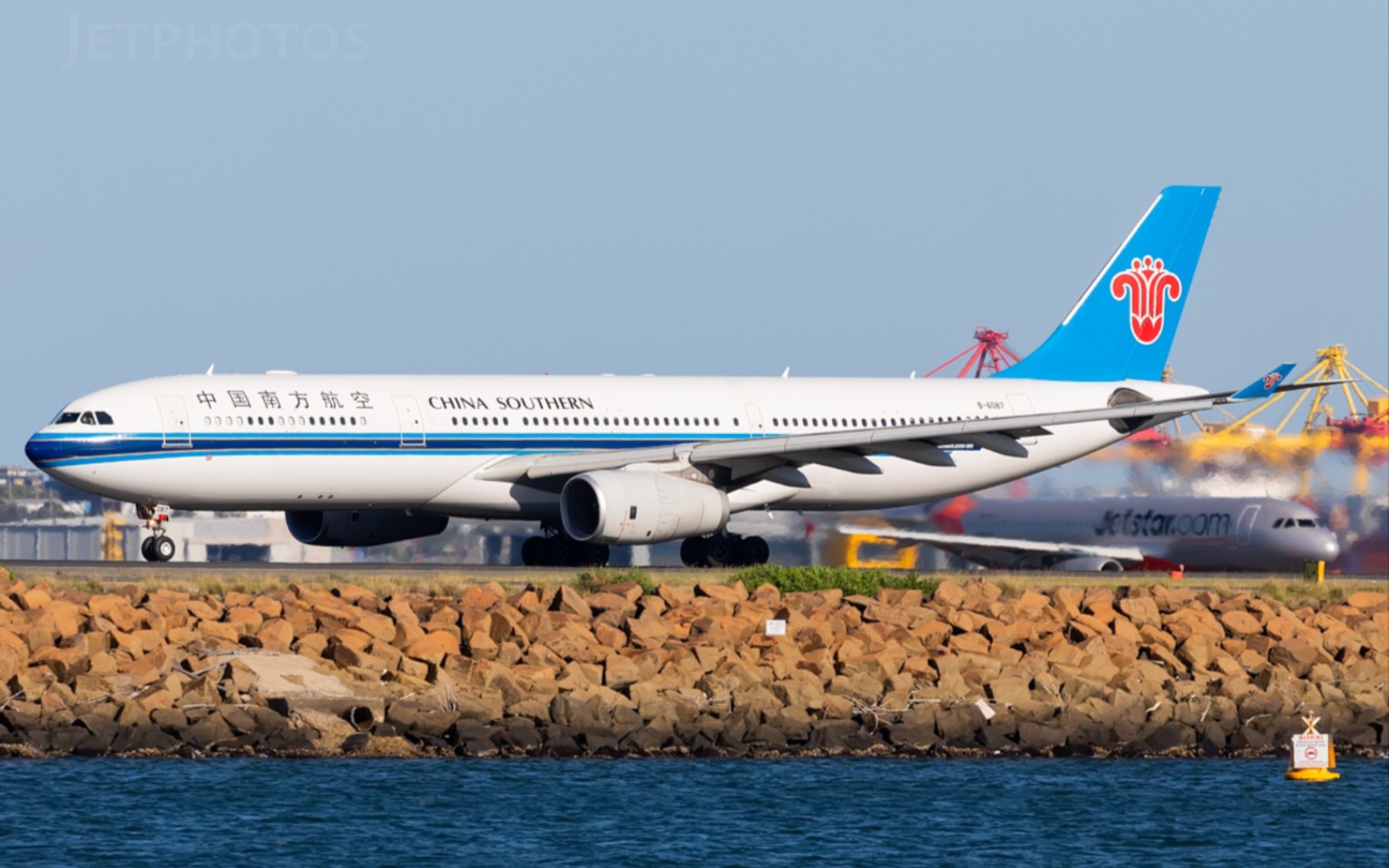 [infinite flight]一架南航a330在清晨降落在悉尼机场