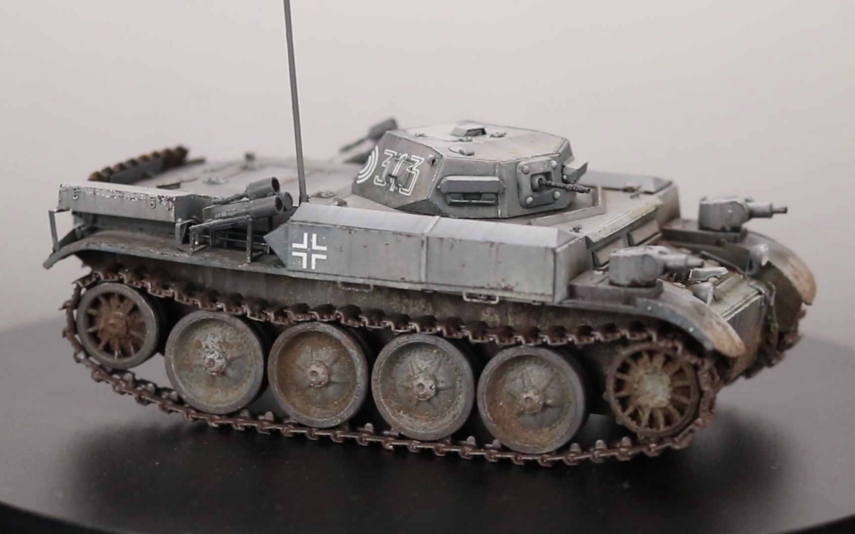 威骏cb35124 德军二号f型喷火坦克