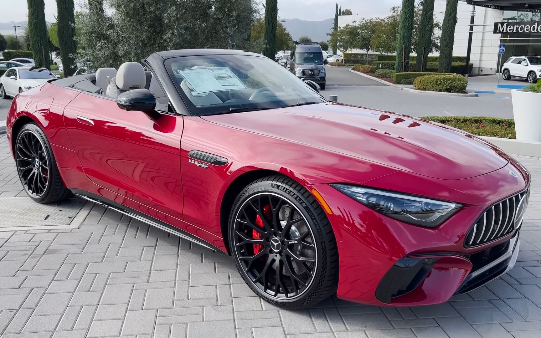 the new 2022 mercedes-amg sl is a totally different sl_哔哩哔哩