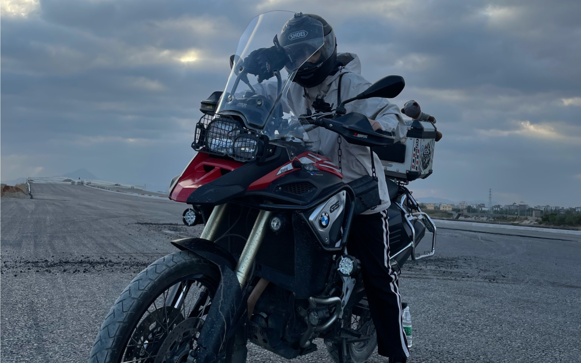 嗨 这里是昆明 宝马1000r