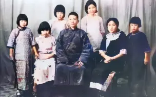 Tải video: 1936年，蒋百里的全家福，妻子是日本女子，五个女儿如花似玉