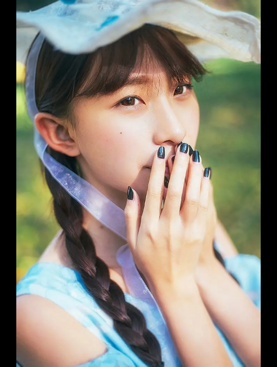 麻花辫碎花裙唯美烂漫天真美女