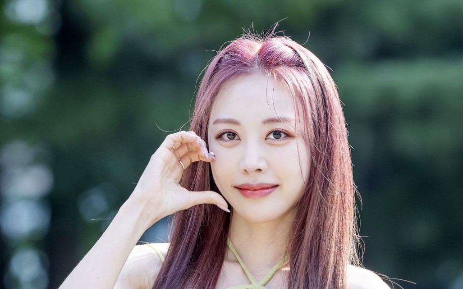 brave girls恩智 音乐银行 上班路!feat郑俊河新歌o eh o舞台!22.07.