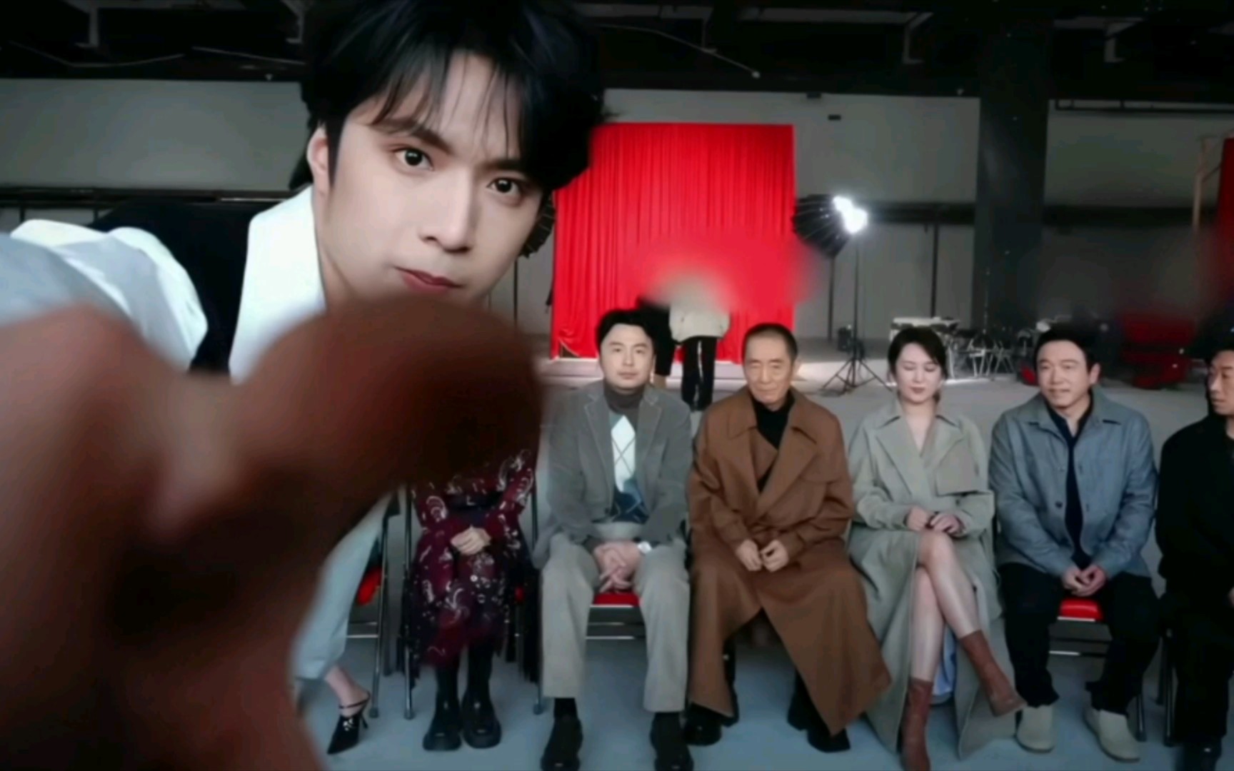 【刘耀文|第二十条】大合影,耀文真帅