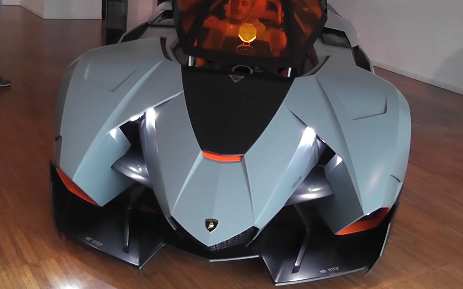 兰博基尼战斗机!*兰博总部实拍兰博基尼概念车 lamborghini egoista