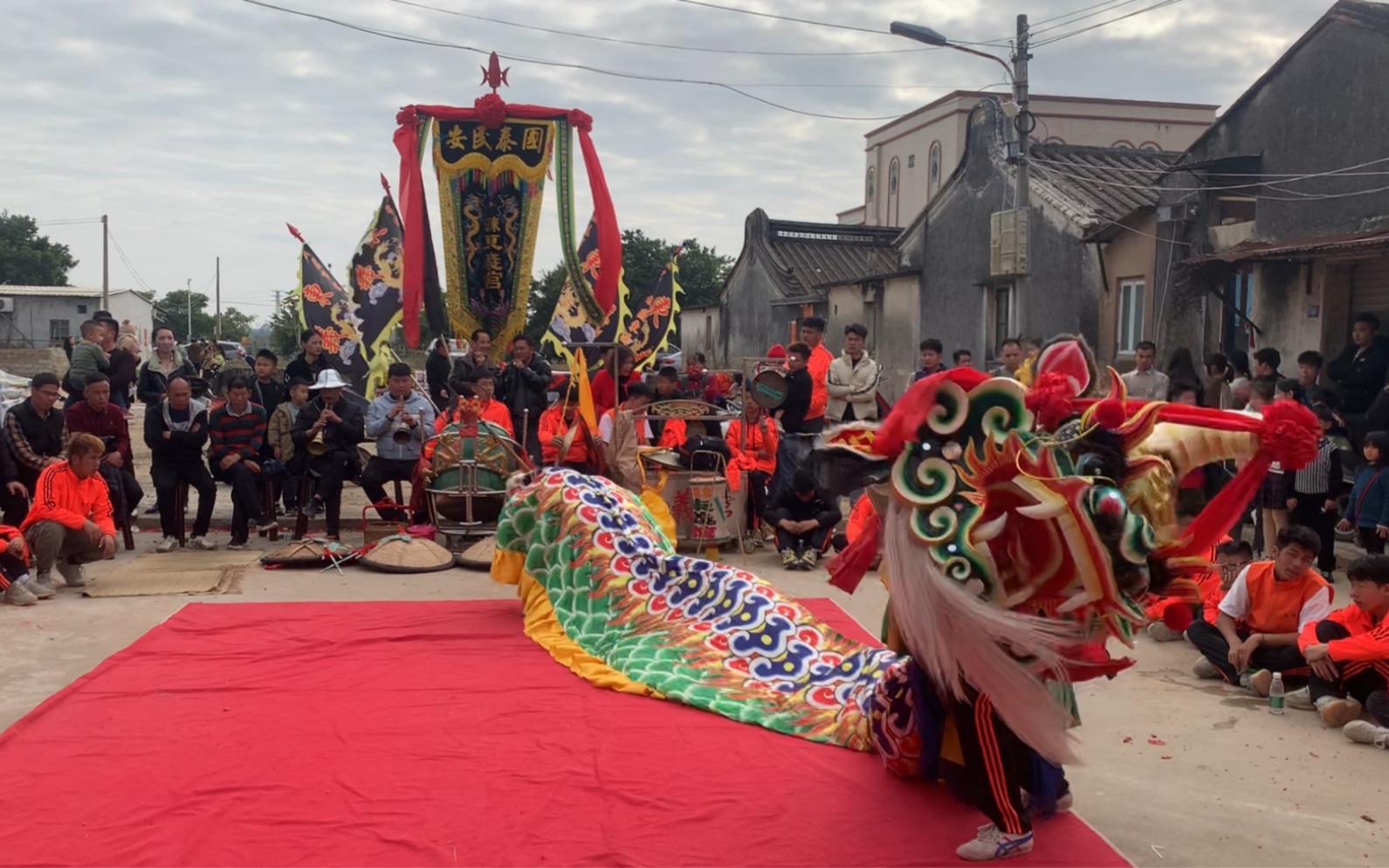 海陸豐虎獅-汕尾城區東湧鄉東義舘正月初五東埔前麒麟獅匯演