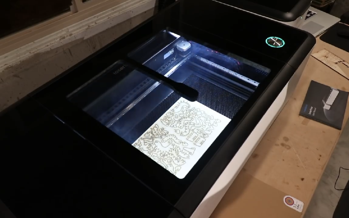 看到一款40w桌面激光雕刻机感到很适合放家里进行diy工作可惜买不到