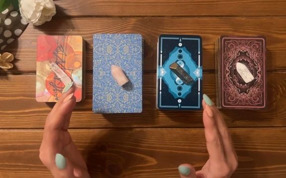 [图]【白鸟朝凤】性格分析：你的长处，闪光点，未来的自己✨🙆‍♀️🙆‍♂️✨ | PICK A CARD 塔罗指引