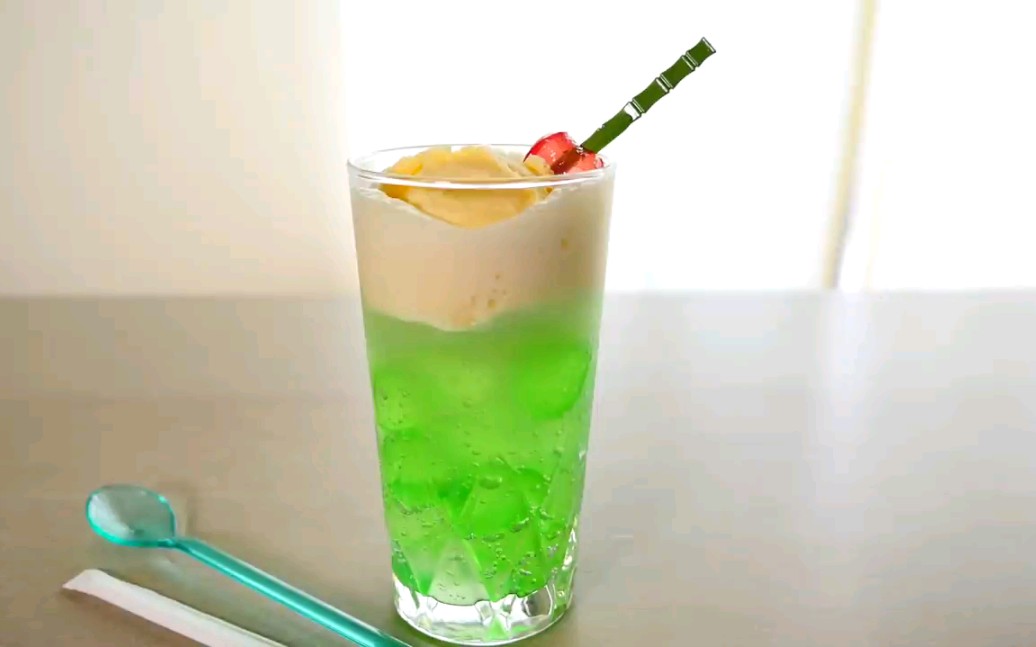 【饮品制作】 moso gourmet *蜜瓜苏打水&蕨饼串_哔哩哔哩 (゜-゜)つ