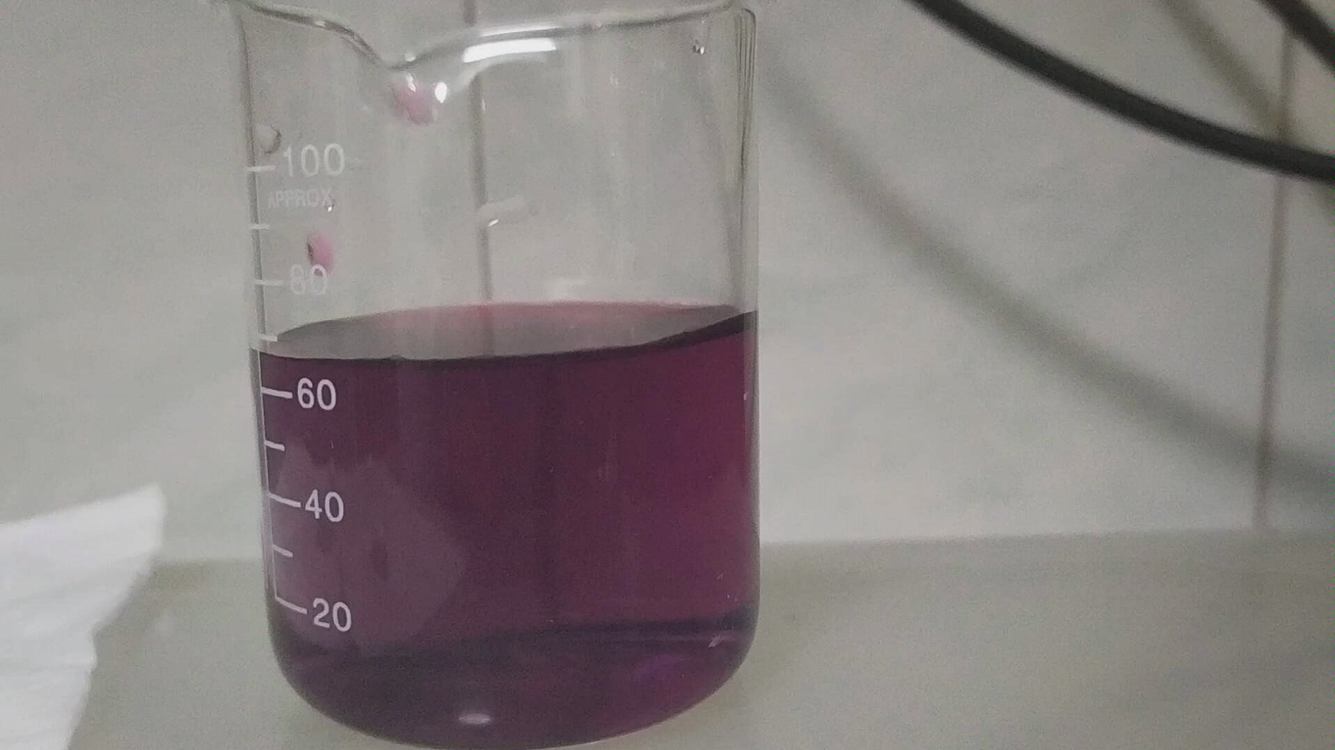 高锰酸钾稀释后的颜色图片