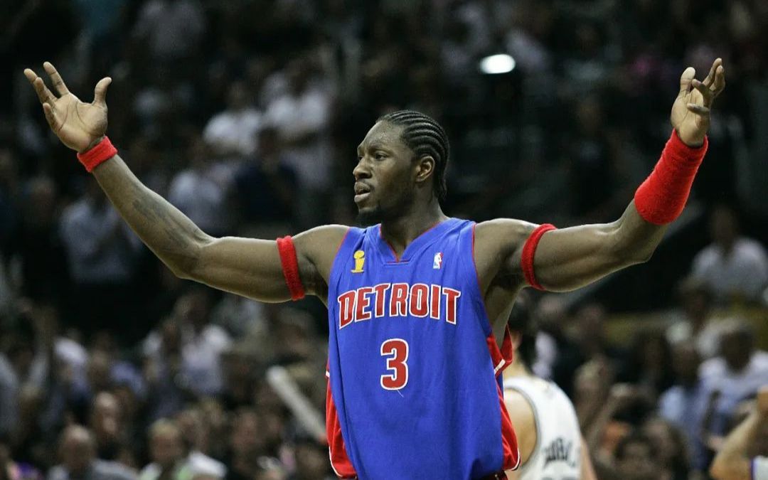 大本怒目金刚禁区怪兽大本华莱士的生涯集锦