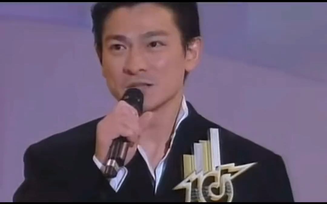 神仙打架的年代,亚太区最受欢迎男歌手奖#刘德华 得奖最多记录至今无