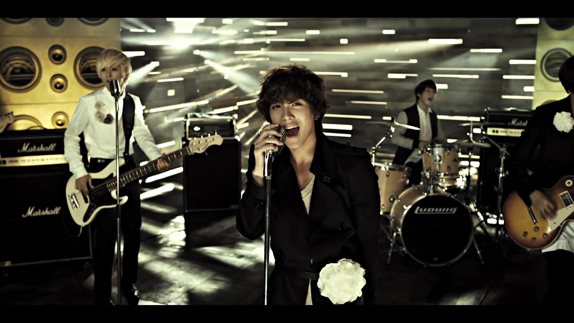 FTISLAND - 像鸟儿一样 M V