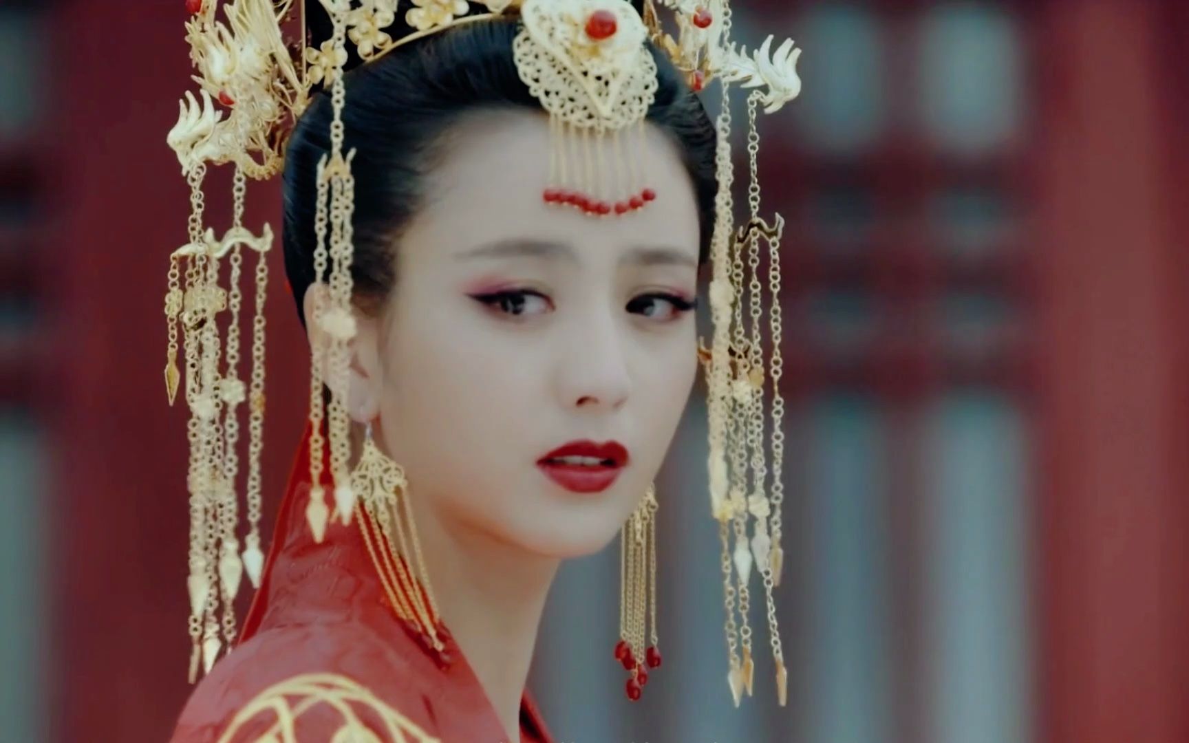 【古装红衣女子群像】那些年我们追过的影视剧中的经典古装美人
