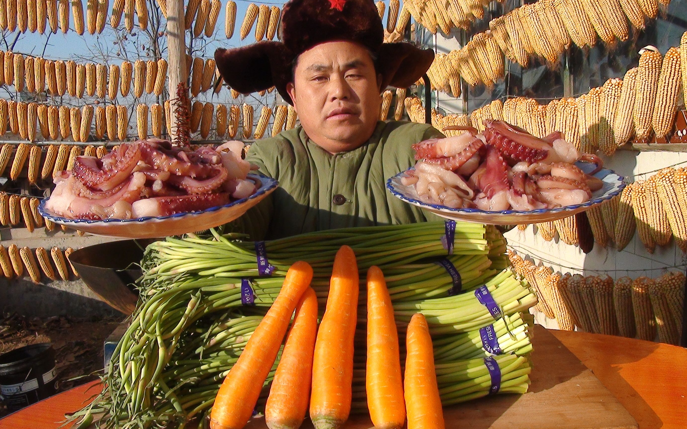 农村大锅哥,买了3.5斤八爪鱼15斤蒜苔2斤胡萝卜,炒了一大锅味美