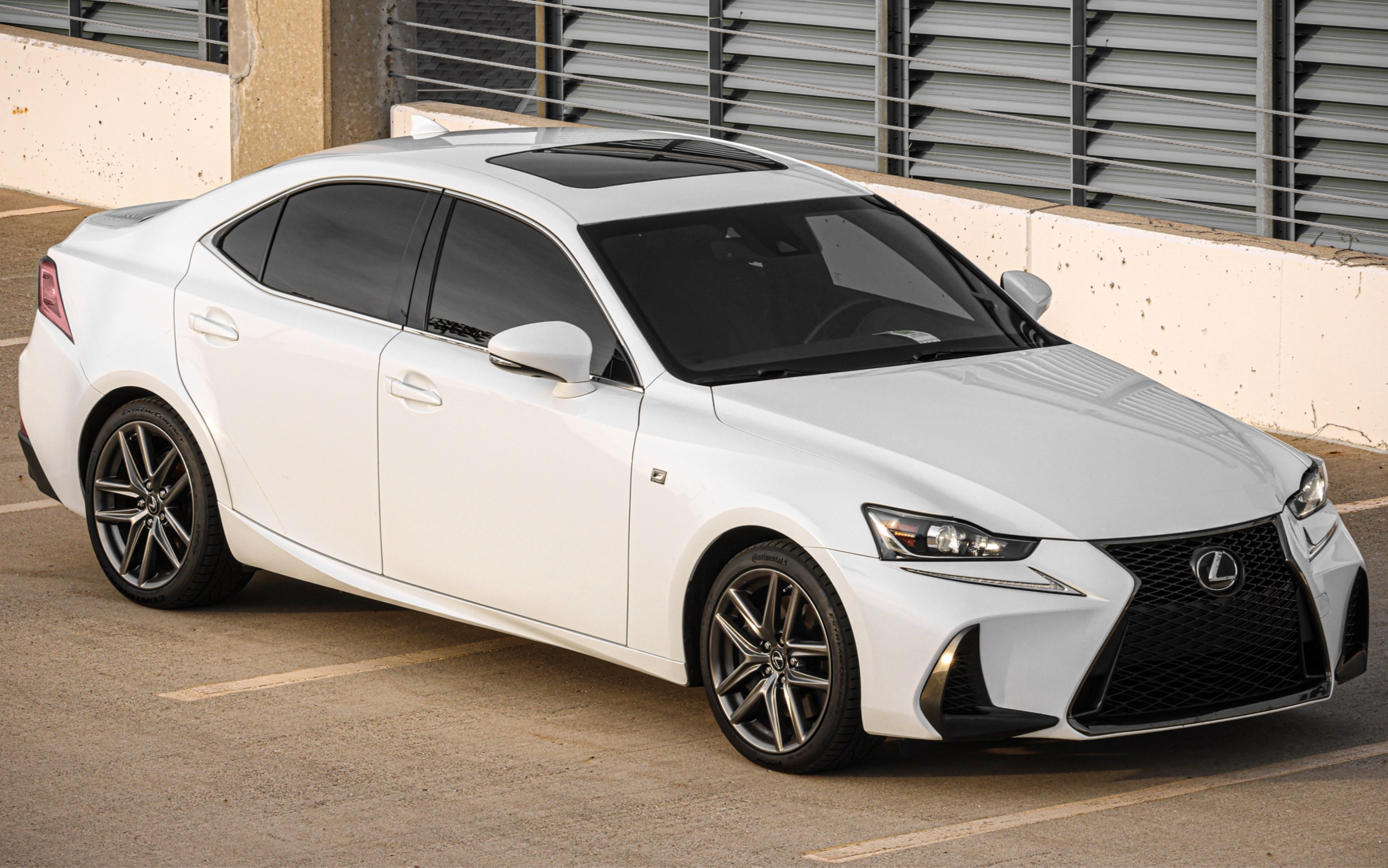 公路闪电!雷克萨斯is300 awd加速测试