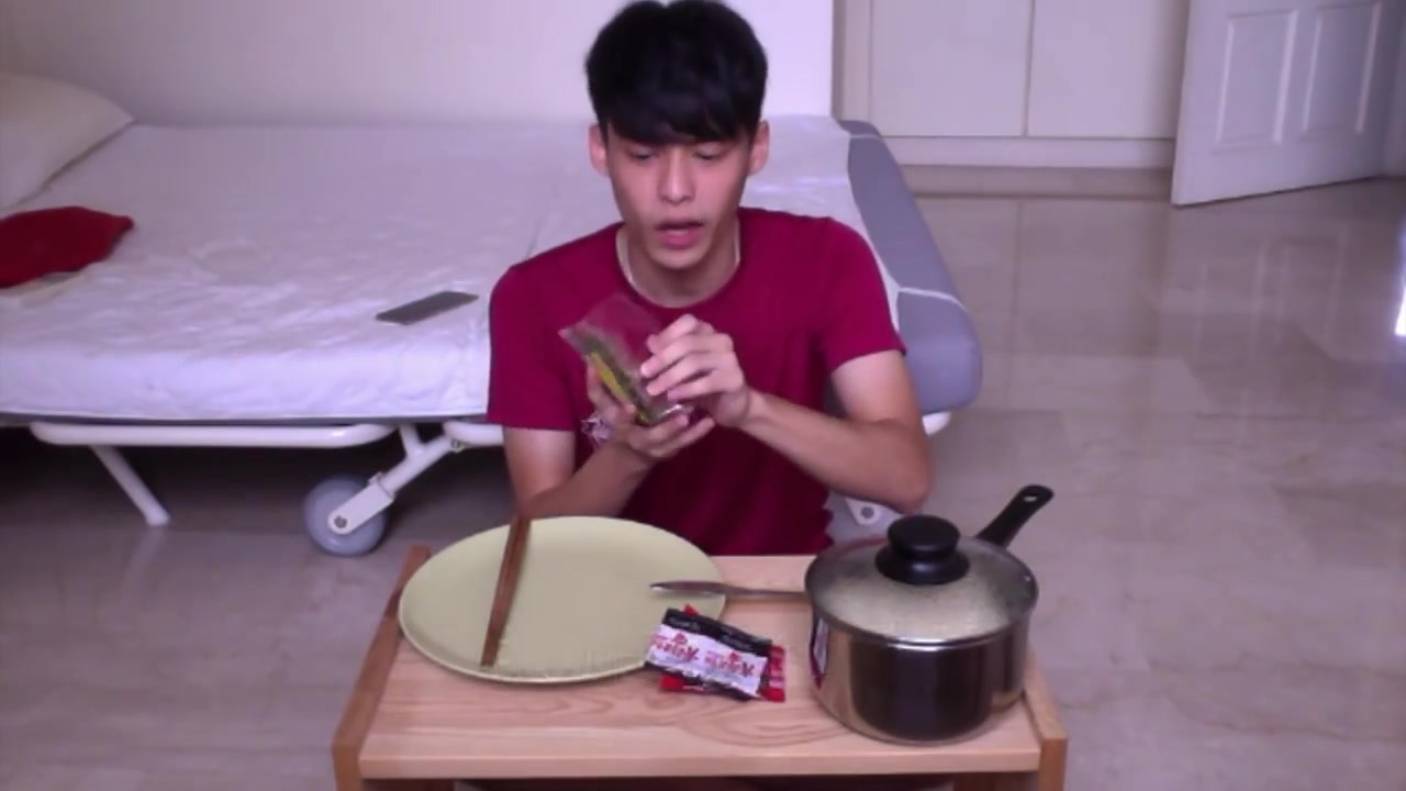 be/fjikimvldxm  这是原po的原影片地址 原po主是放火louis 我只是一