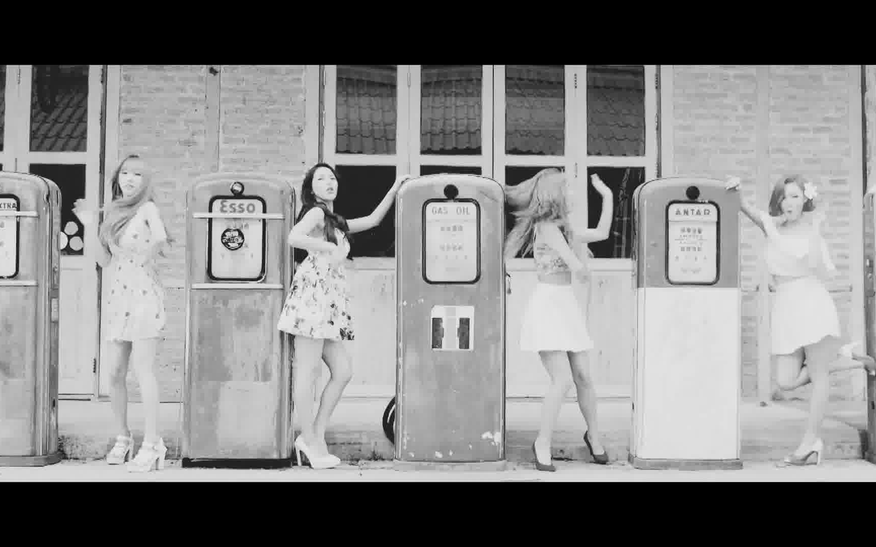 [图]2021 MAMAMOO ONLINE CONCERT 'WAW' [TEASER]