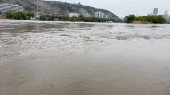 Скачать видео: 打开视频，听一分钟黄河水声【兰州·黄河】