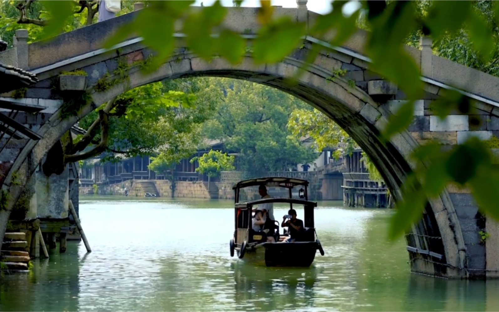 [图]【江南】正是江南好风景，落花时节又逢君。