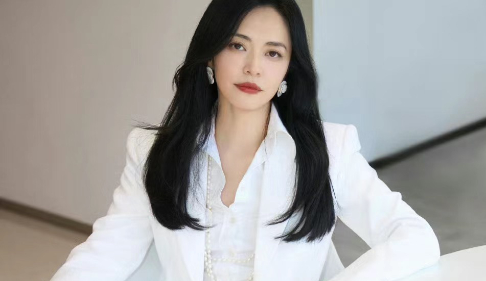 诡异!姚晨怎么突然就消失了?