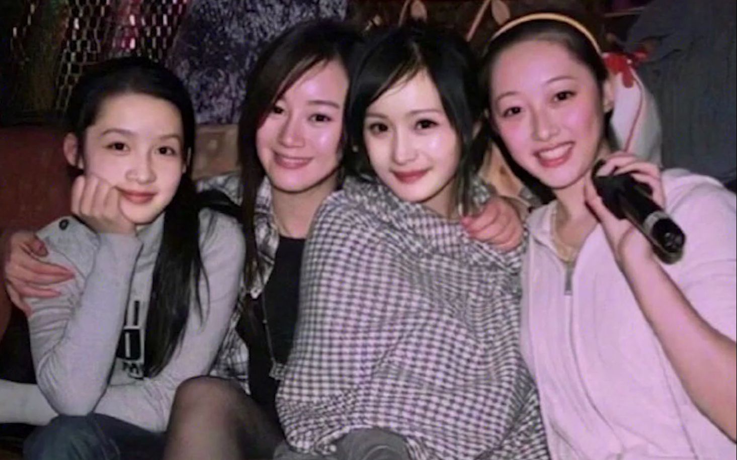 杨幂李沁张檬蒋梦婕合影旧照曝光,四人感情好颜值高