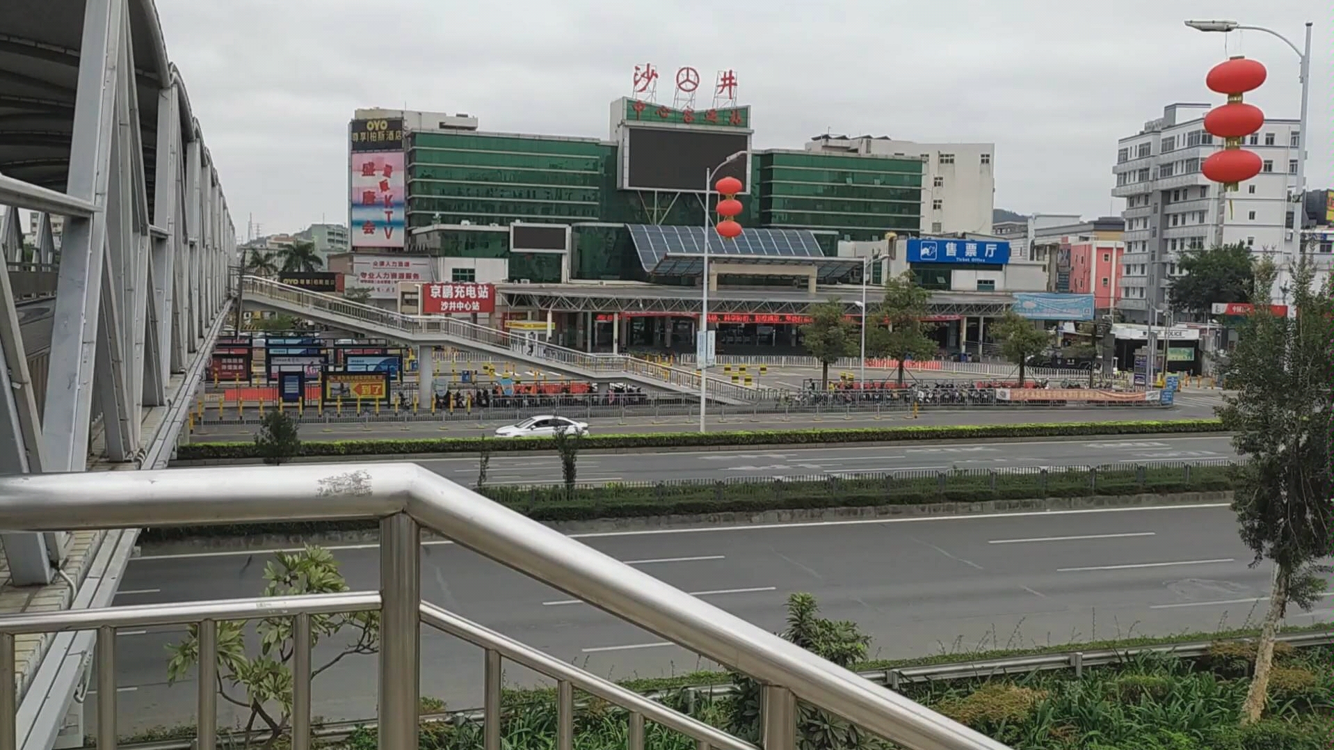 2020年2月8日深圳沙井汽车站实拍,现在深圳缺吃缺住暂时不要来了