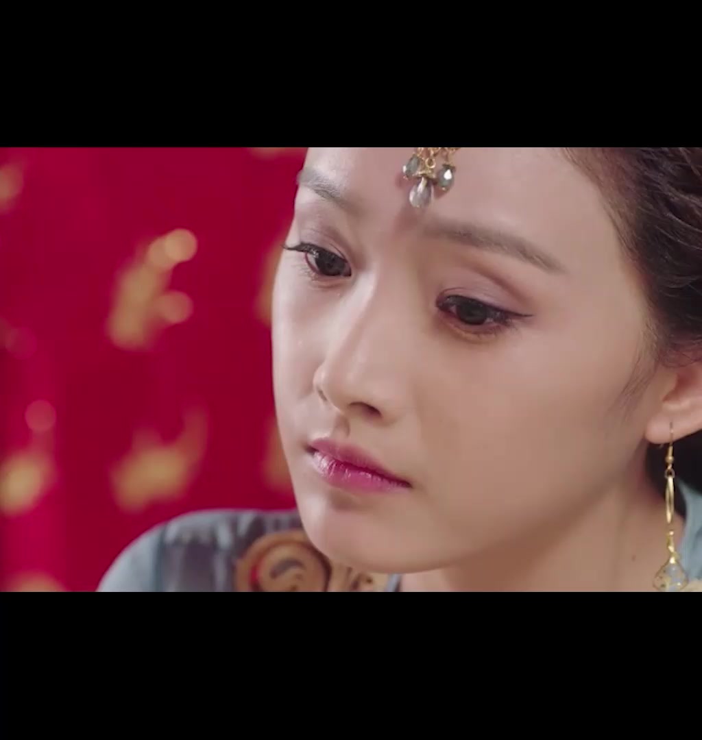 哦我的皇帝陛下73菲菲给夏冰讲述婚礼流程