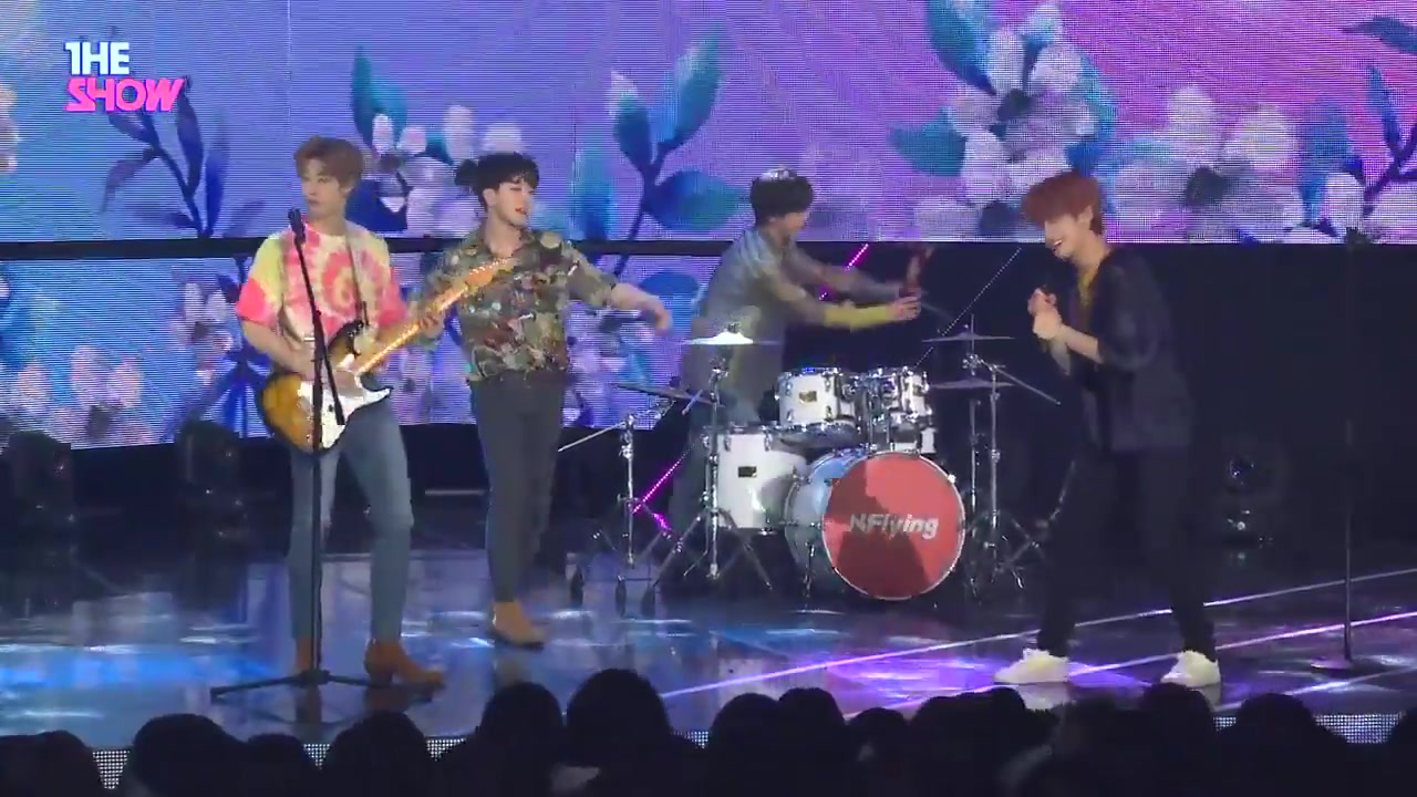 [图]【N.Flying】Part 交换 @The SHOW live 笑死！模仿得很到位嘛~~