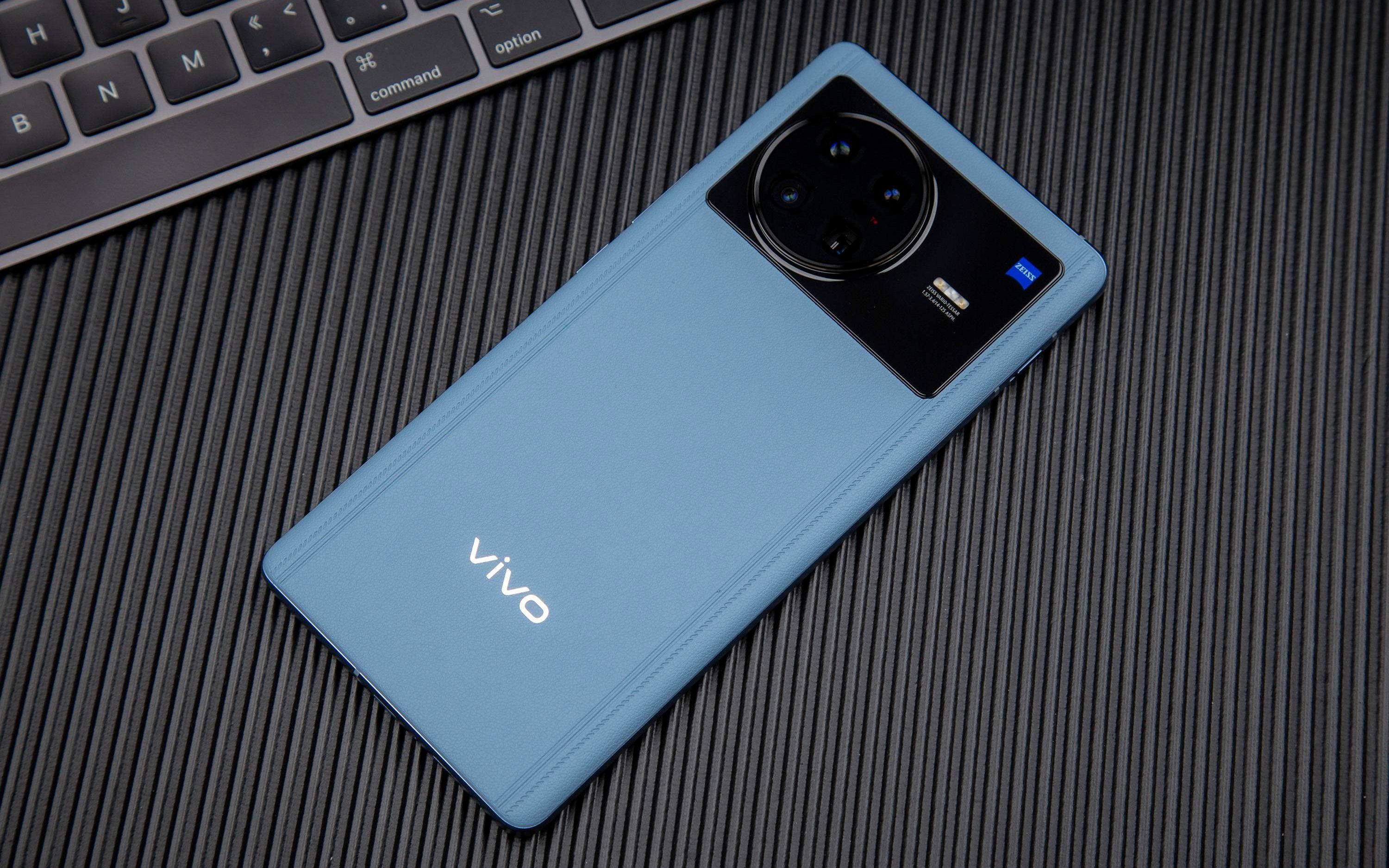 vivo这款机型12 512直降1500元,7英寸屏幕商务旗舰机性价比很高