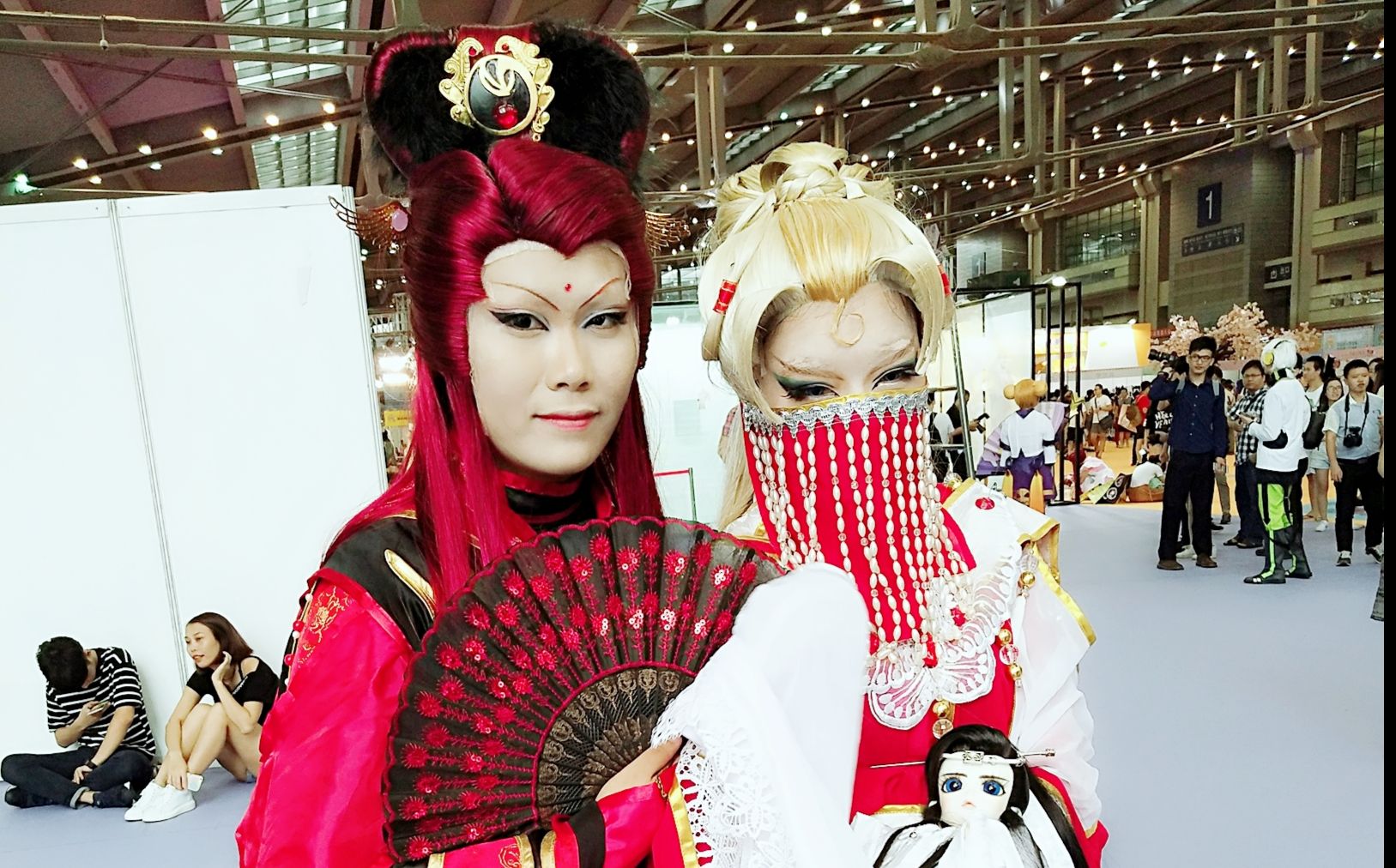 深九漫拍摄cos(公孙月x凤飘飘x阎王)尬舞