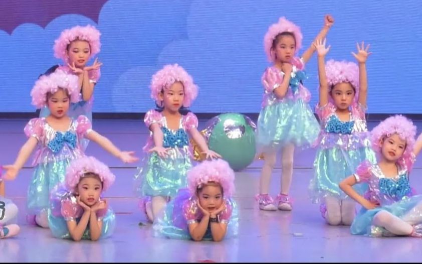 [图]幼儿园六一儿童节舞蹈推荐：《 甜心小宝贝》#舞蹈 #幼儿园舞蹈 #六一舞蹈 #幼儿园六一舞蹈 #幼儿园六一节目 #幼儿园六一 #幼儿园毕业舞蹈 #幼儿舞蹈