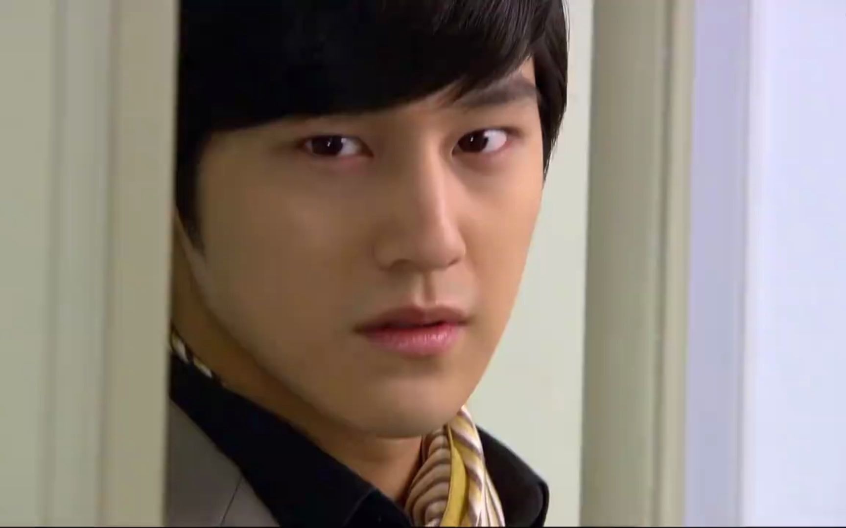 花样男子26:金丝草误会具俊表,拿苹果当道歉礼物_哔哩哔哩_bilibili