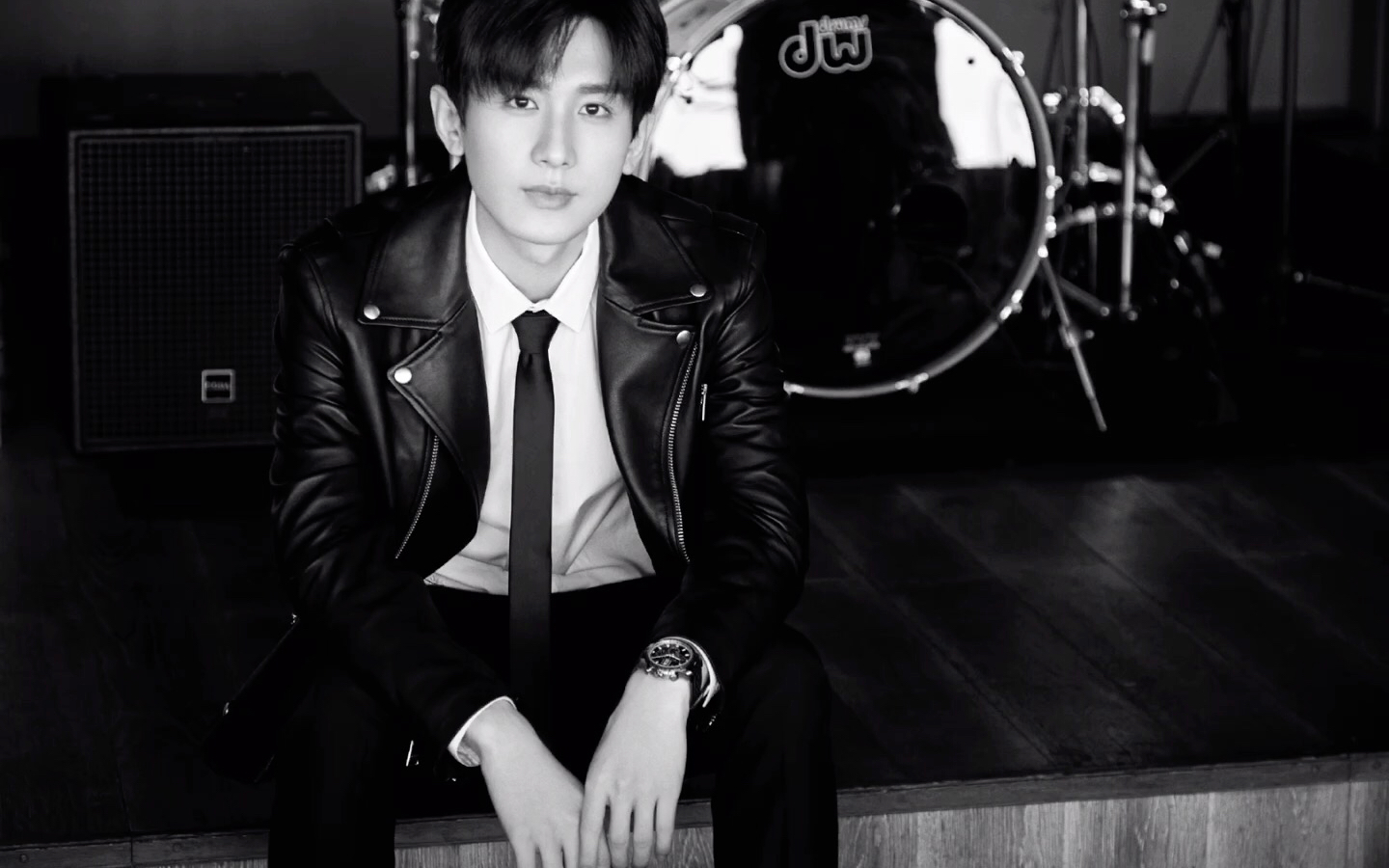 成毅真诚善良治愈系男人x现代装时装大片xbgm周杰伦算什么男人