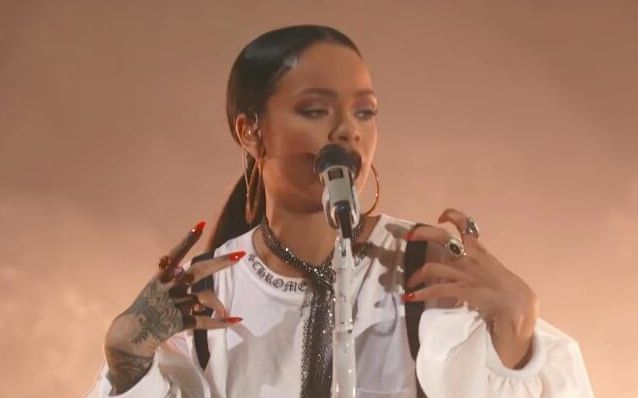 [图]【Rihanna】【高清现场】 《Love On the Brain》 - Global Citizen Festival 2016