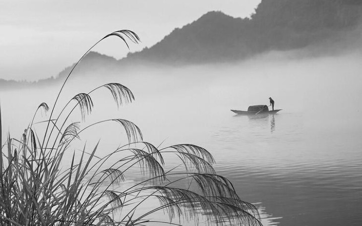 [图]《题秋江独钓图》王士祯 ——一曲高歌一樽酒，一人独钓一江秋