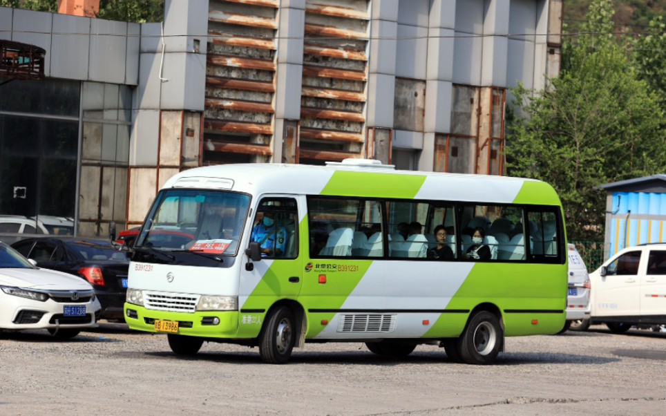 【临时套跑 美丽考斯特】北京公交f61路考斯特运行视频