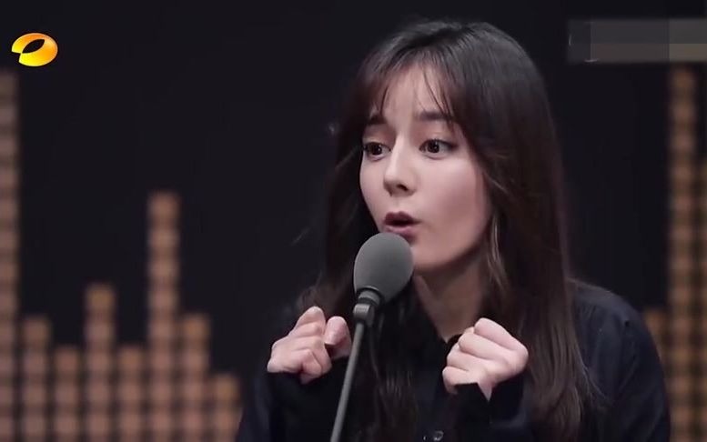 迪丽热巴呆萌片段,配音冰雪奇缘惊现小奶音,嘉宾:真是初恋声音