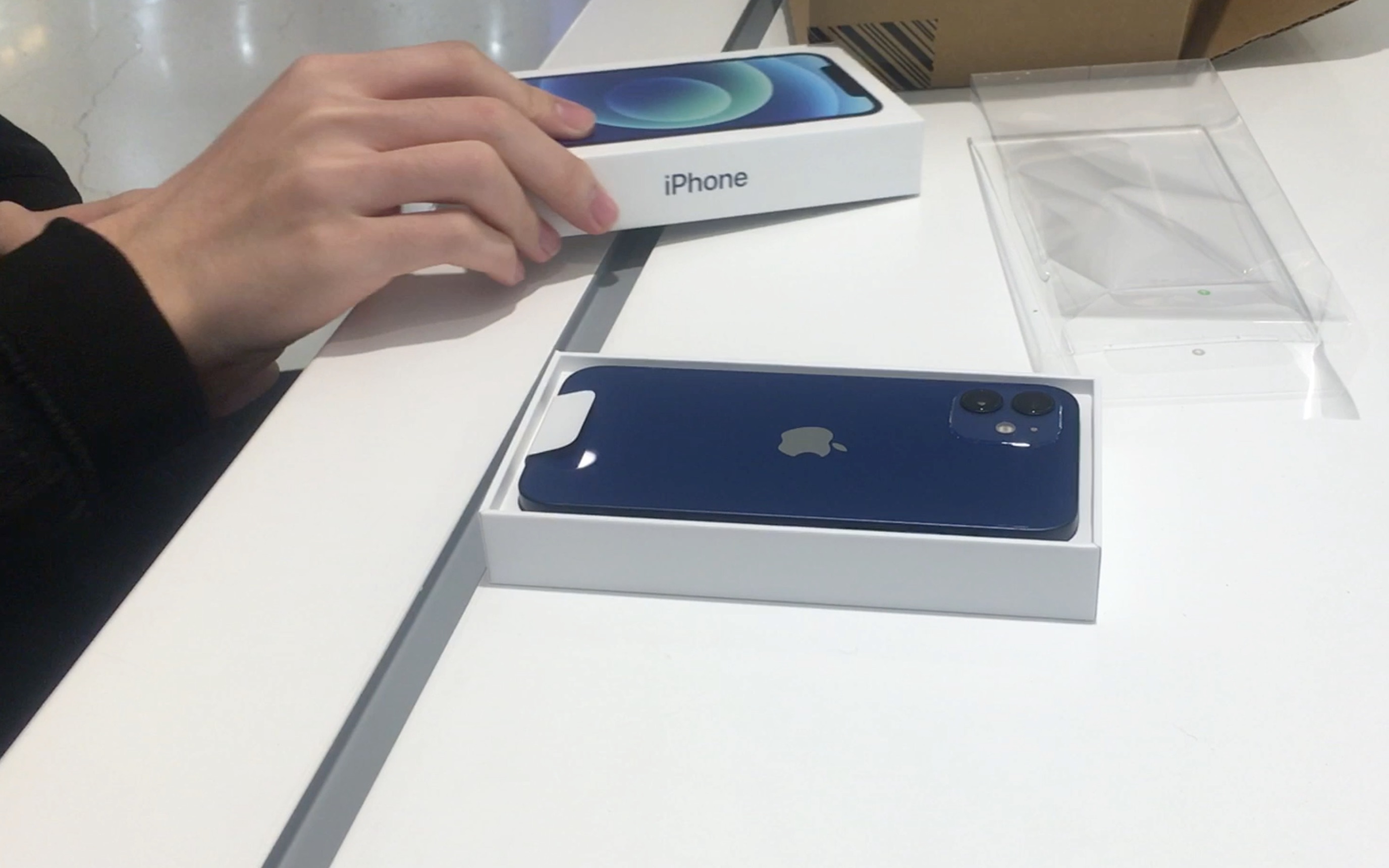 首发iphone12蓝色开箱