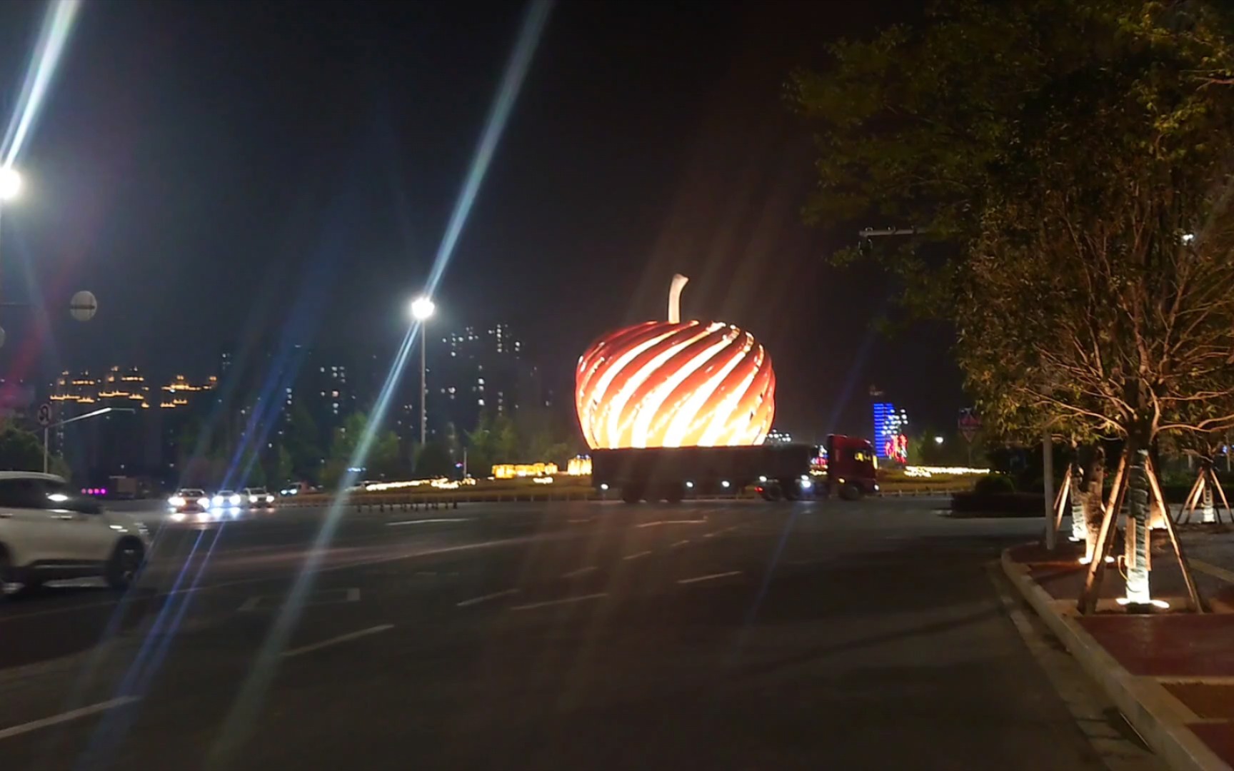 今天来到昭通,不愧是避暑胜地,参观一下龙氏家族